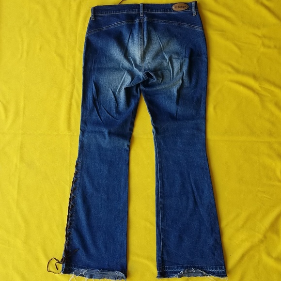 Jean - Picture 5 of 5